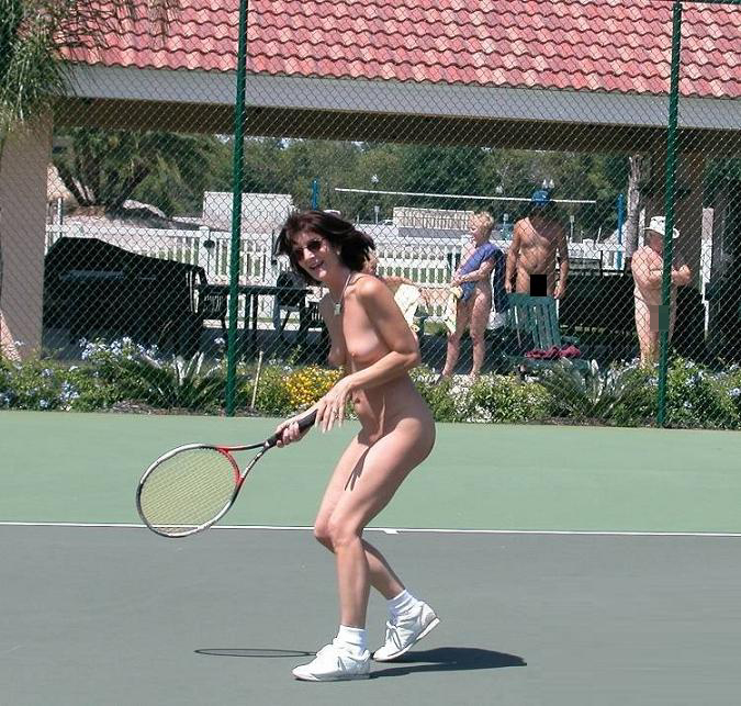 裸でスポーツを楽しむ海外の異文化、、もうついていけないンゴ。（画像あり）・4枚目